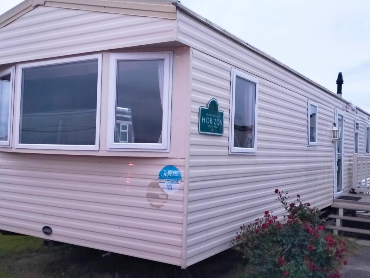 Seascape - Blue Dolphin Holiday Park Gristhorpe ภายนอก รูปภาพ